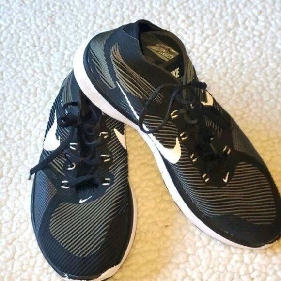 Nike Free Train Instinct Sz. 8 High Top Athletic Shoes - Picture 1 of 8